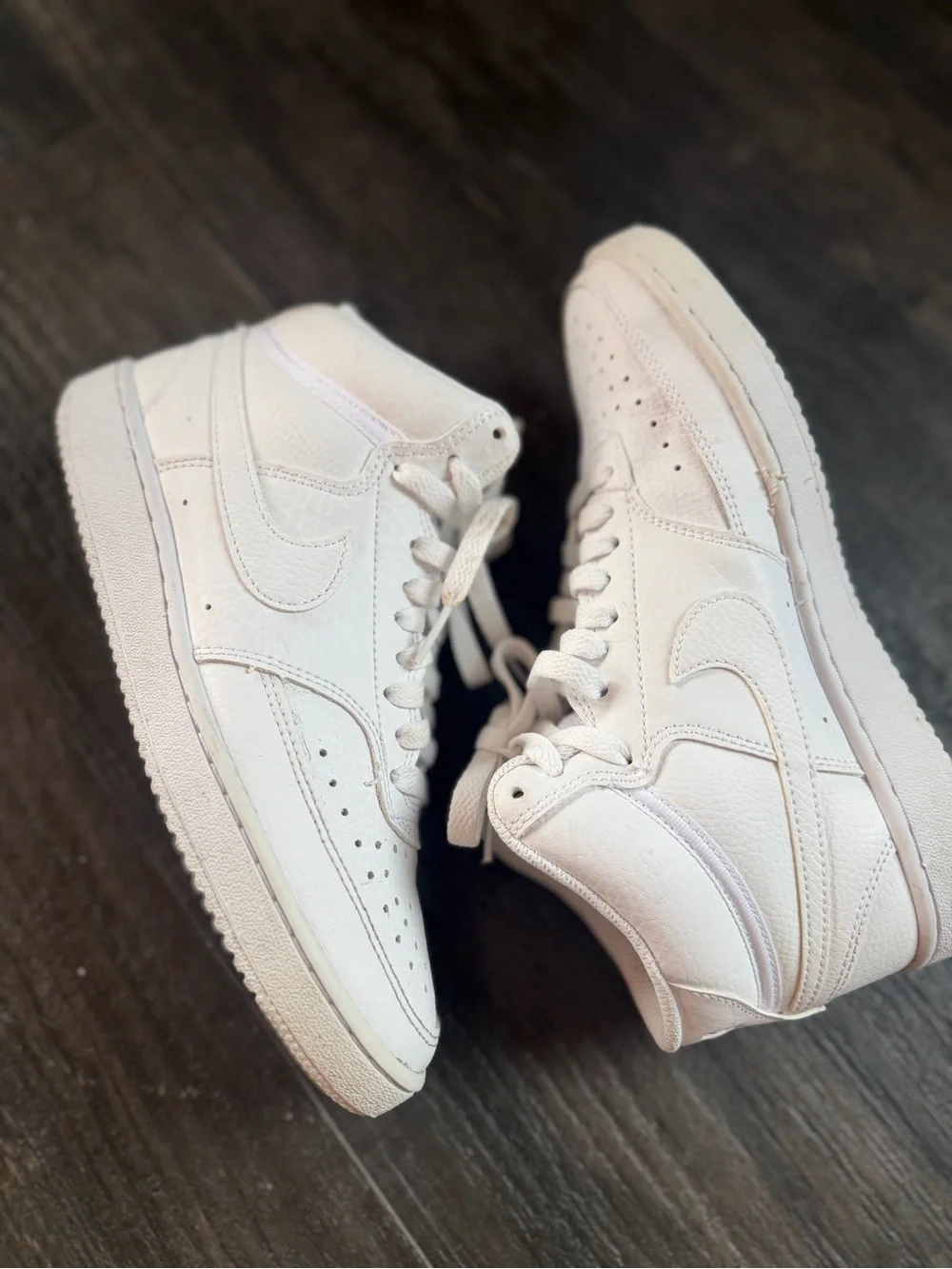 Nike Courts Women's Mid-Top Sneakers